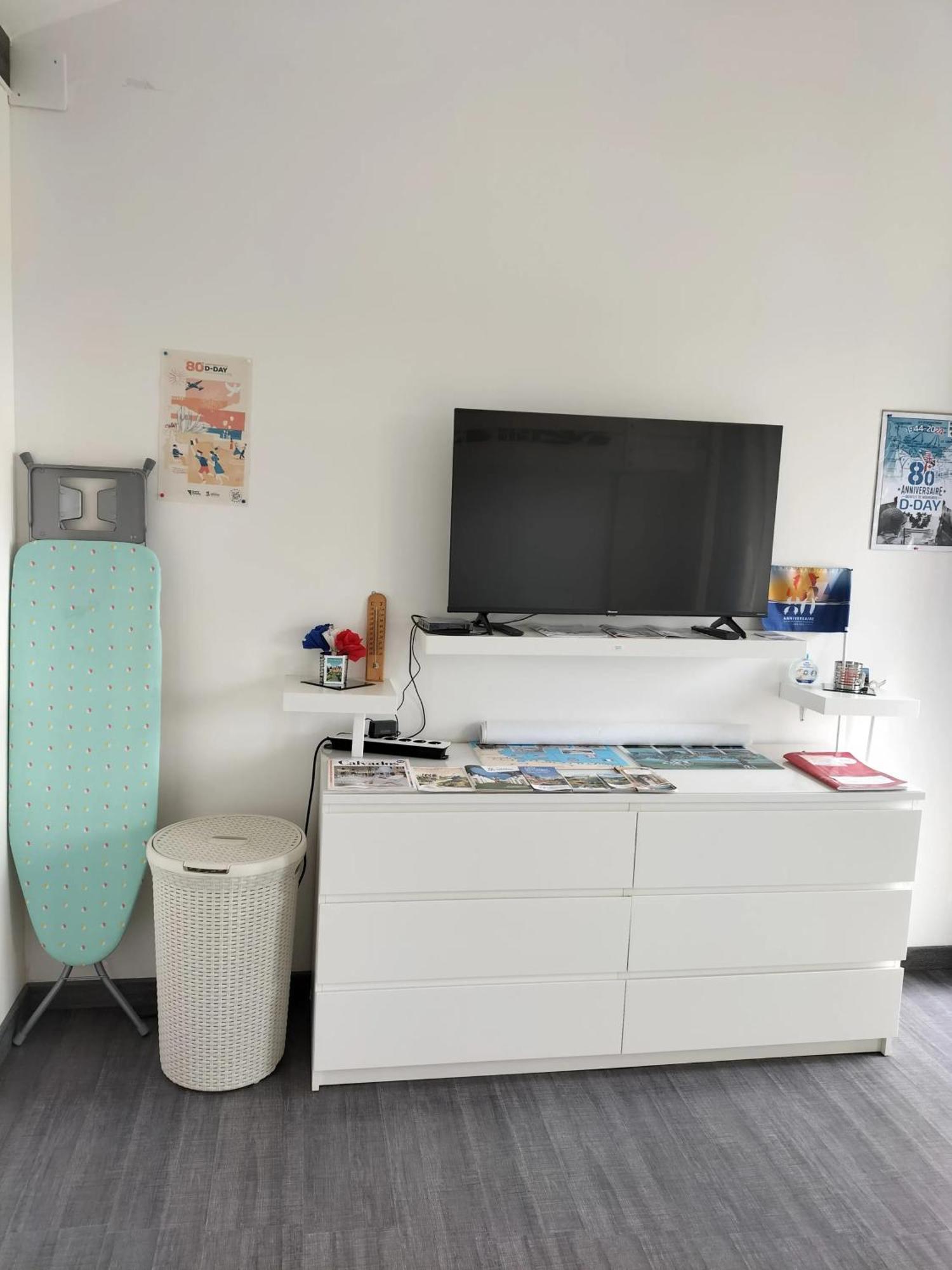 Studio Charmant A Vierville Sur Mer 30M² Avec Jardin Buitenkant foto