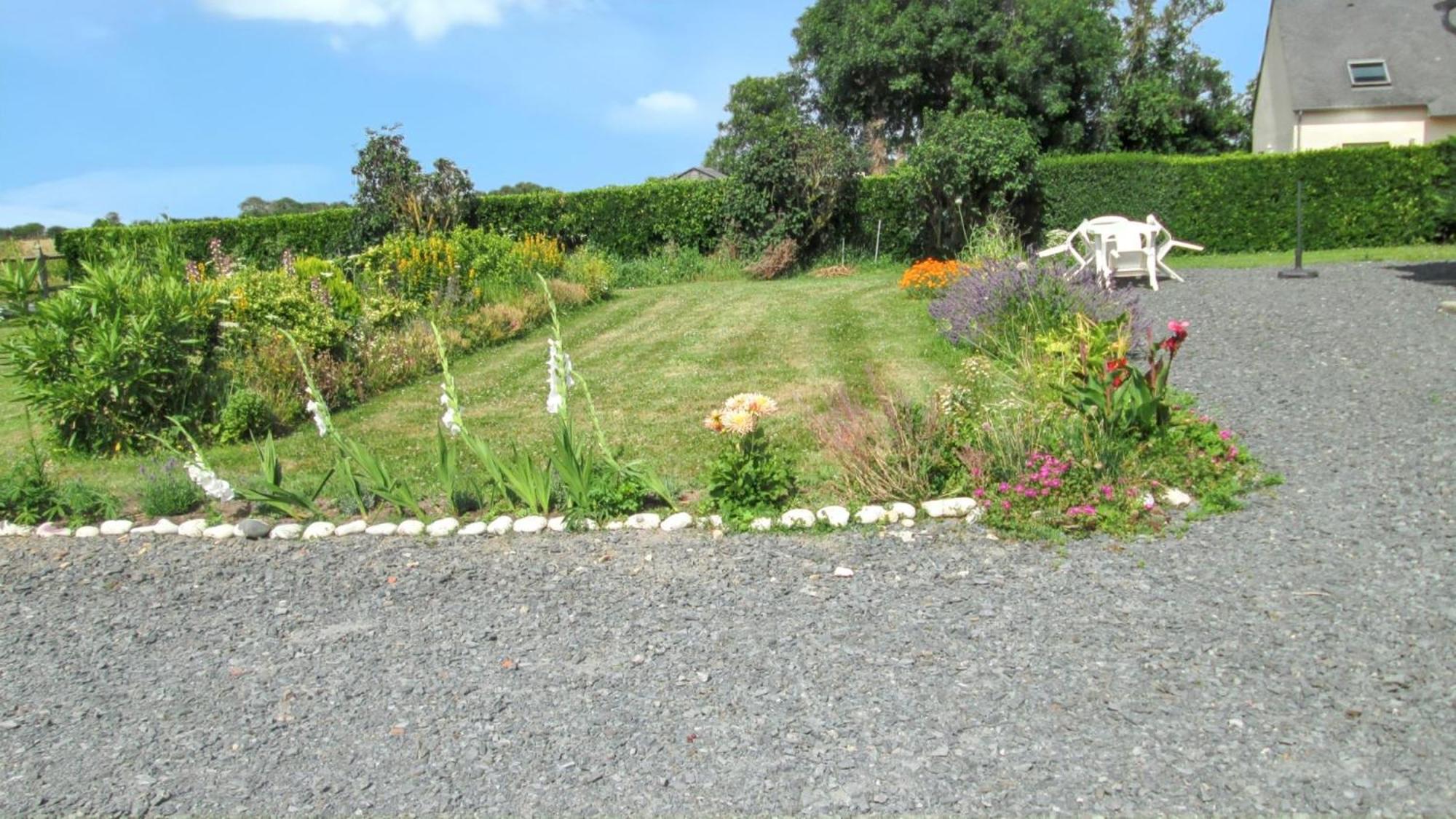 Studio Charmant A Vierville Sur Mer 30M² Avec Jardin Buitenkant foto